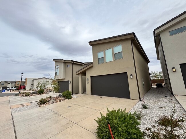 Photo - Beautiful 3 bed 2.5 bath Home!