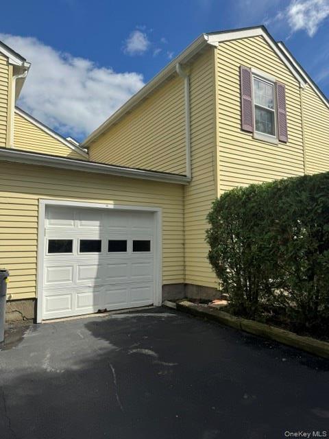 34 Candlestick Ct