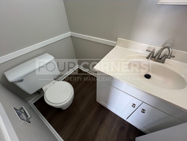 Photo - 2405 Vanstory St Unidad 2405-E