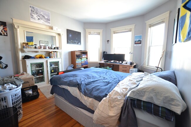 Photo - 44 Easton St Unit 1