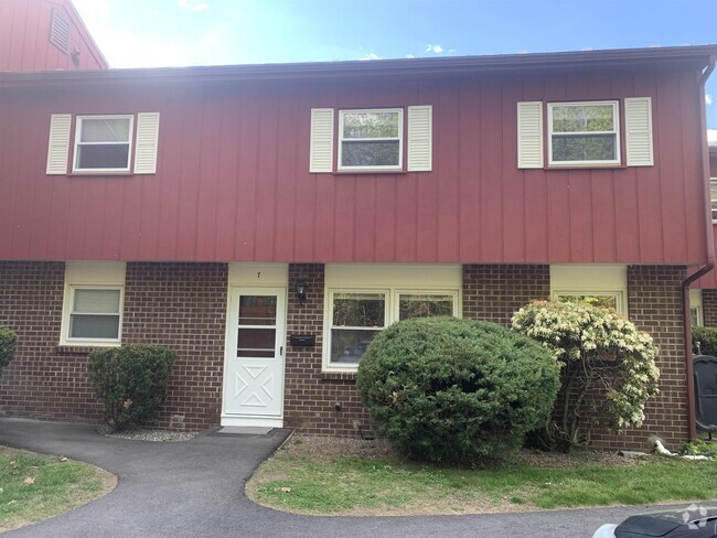 Building Photo - 30 South St Unit 7 Rental