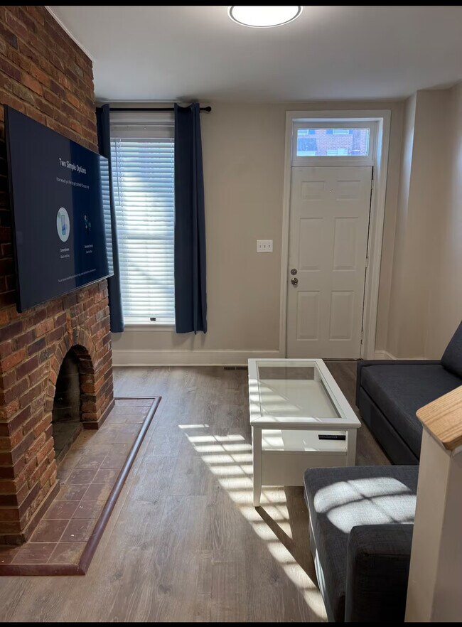 Photo - 417 Scott St