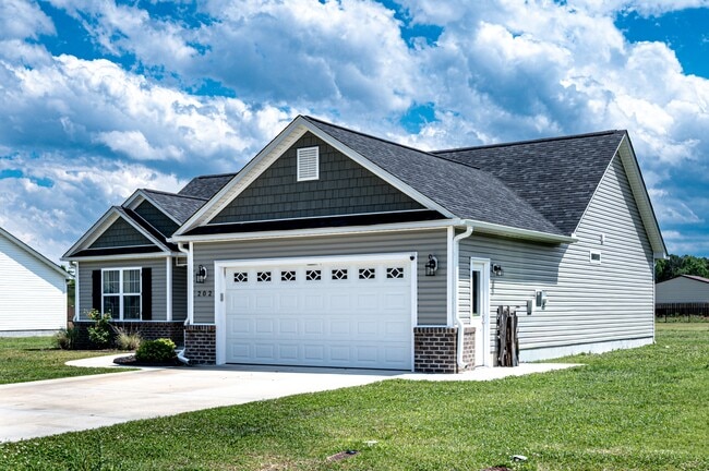 Photo - 202 Grist Mill Dr