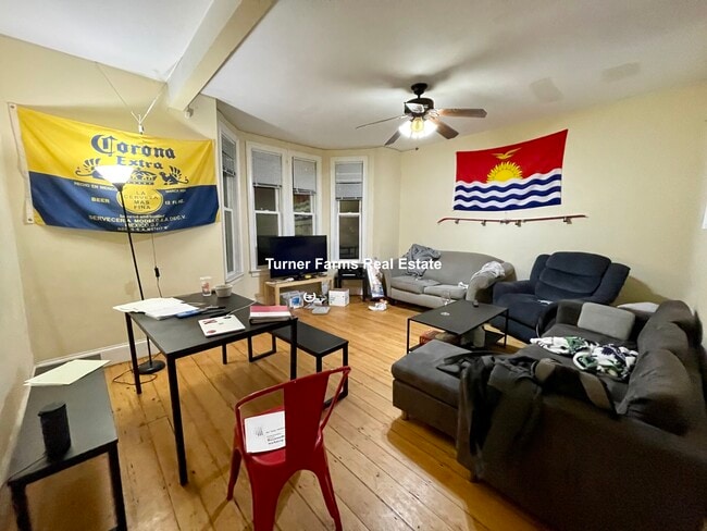 Photo - 731 Parker St Unit A
