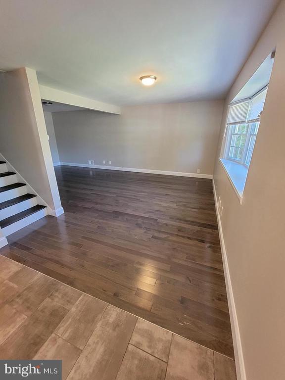 Photo - 104 University Blvd