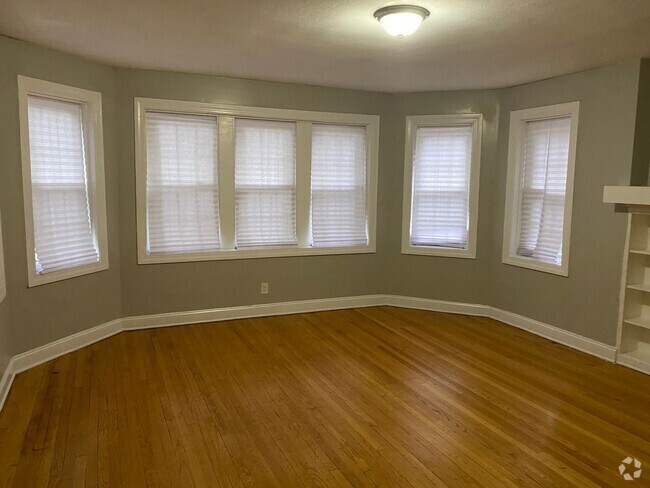 Building Photo - 7822 S Kingston Ave Unit 1 Rental