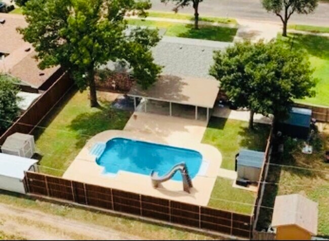 Photo - 508 Carrol St