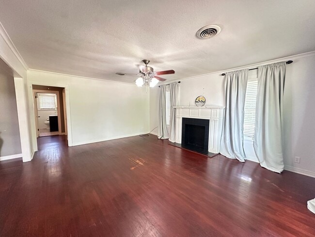 Photo - Spacious 2 Bedroom