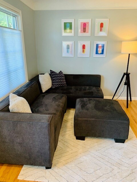 Photo - 931 Baxter Ave