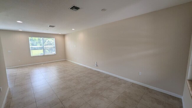 Photo - Spacious Townhome in Desirable Vizcaya Falls 3-bedroom, 2.5-bath townhome