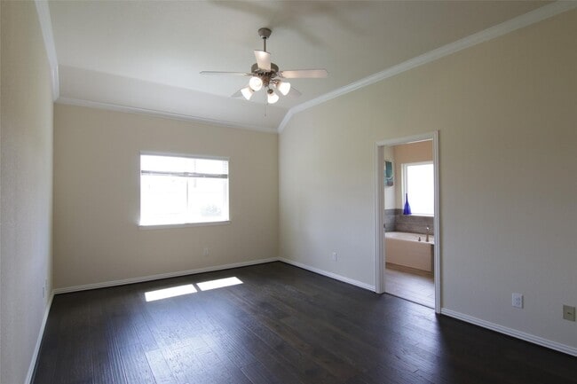 Photo - 1907 Benbrook Hollow Ln