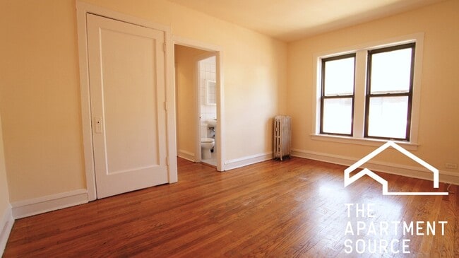 Building Photo - 3302 W Schubert Ave