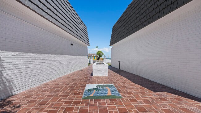 Photo - Ocean Palms Apartments