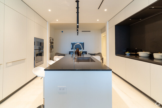 Building Photo - 300 Biscayne Boulevard Way Unit 2604 Rental