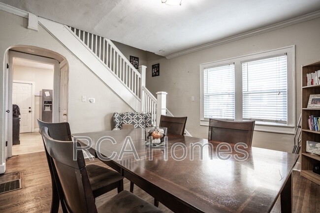 Photo - 3040 N College Ave
