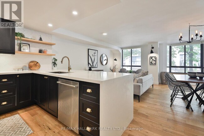 Photo - 211 St Patrick St Unité 206