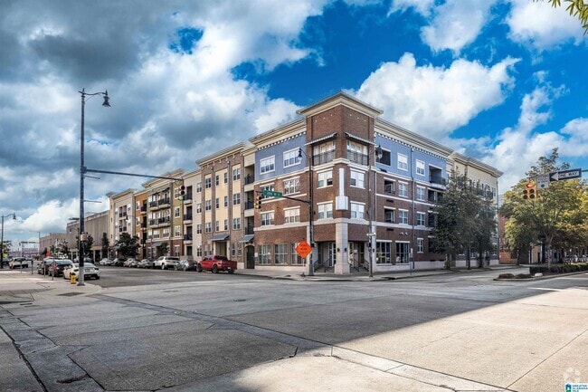 Building Photo - 2020 5th Ave S Unit 333 Rental