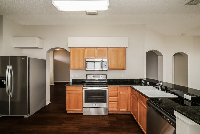 Photo - 12845 Longcrest Dr