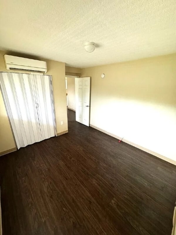 Photo - 3098 Long St Unit 16