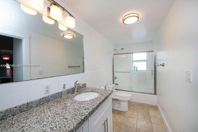 274 NW 32nd St Unit 1