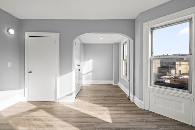 Photo - 73 N 14th St Unit 2