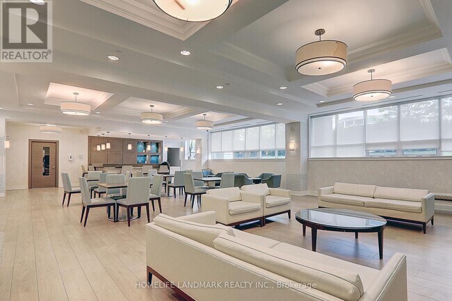 Photo - 370 Hwy 7 Unit 906