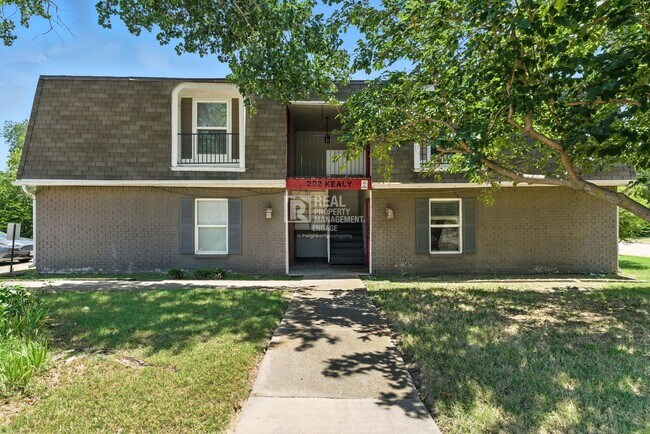 Photo - 202 N Kealy Ave Unit 202 N Kealy Ave