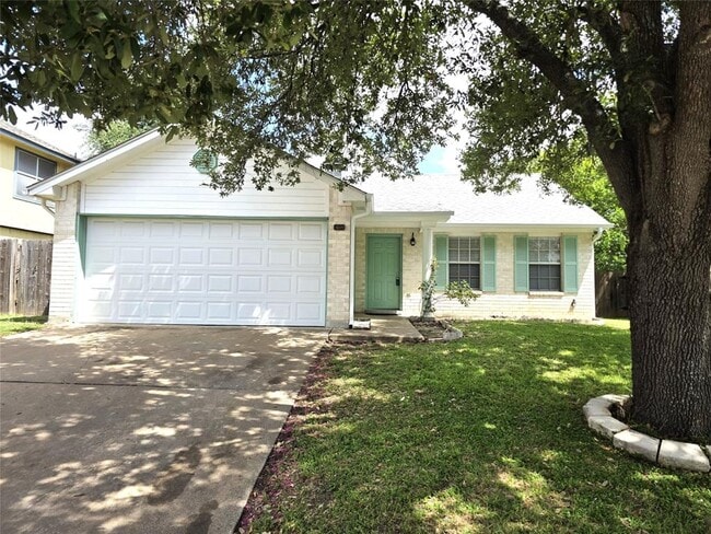 Building Photo - 1600 Hollow Tree Blvd
