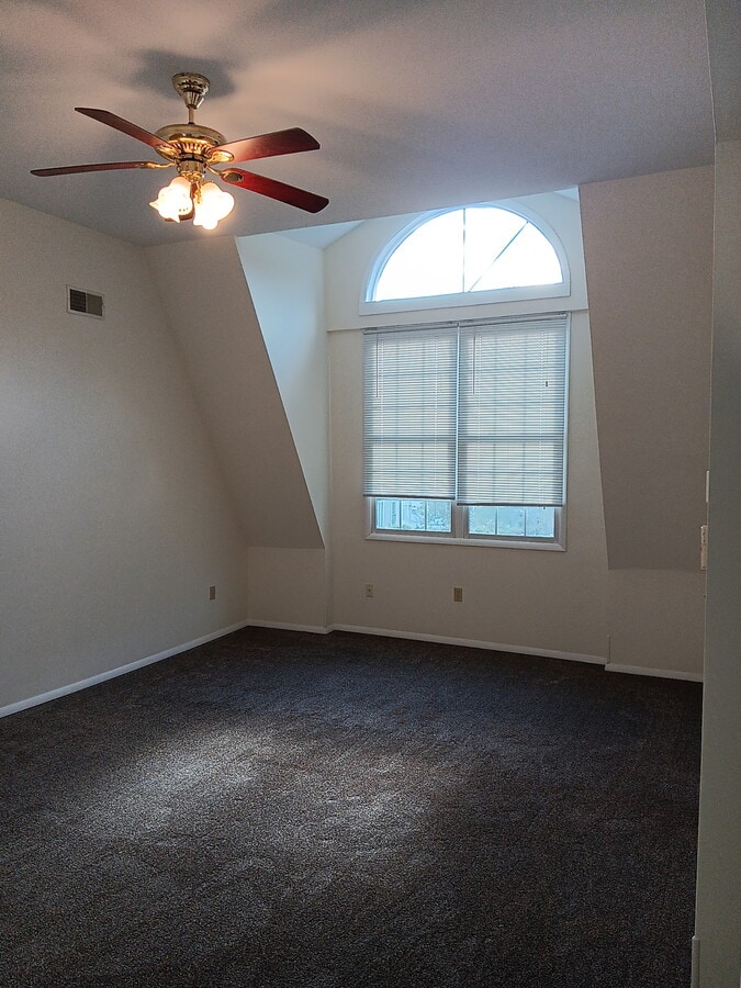 Photo - 31 2nd St