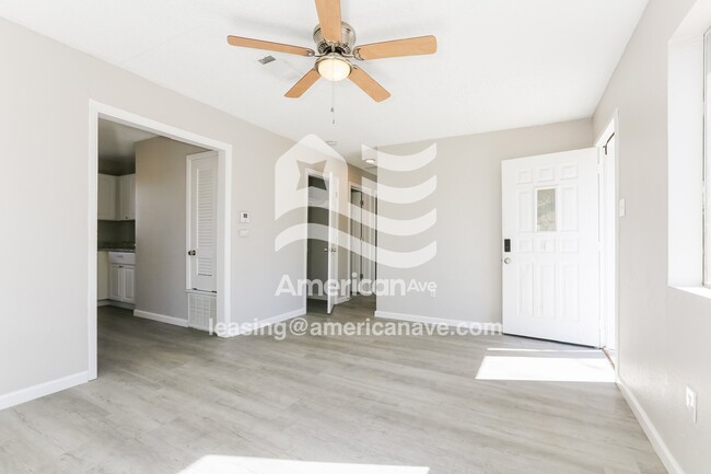 Photo - 1001 King St