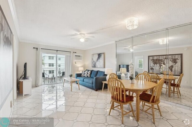 Building Photo - 720 Orton Ave Unit 206 Rental