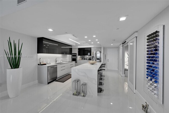 Photo - 1800 S Ocean Dr Unidad 803