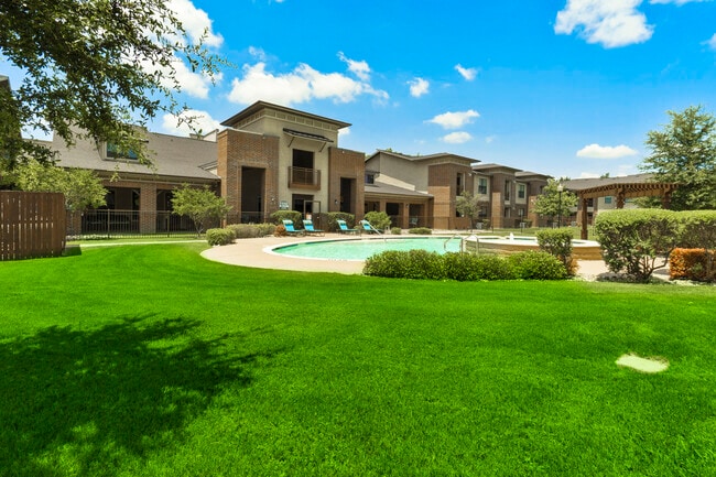 Magnolia Trace Apartments - Magnolia Trace Apartments