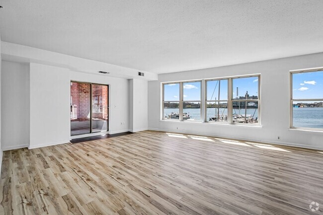 Building Photo - 960 Fell St Rental