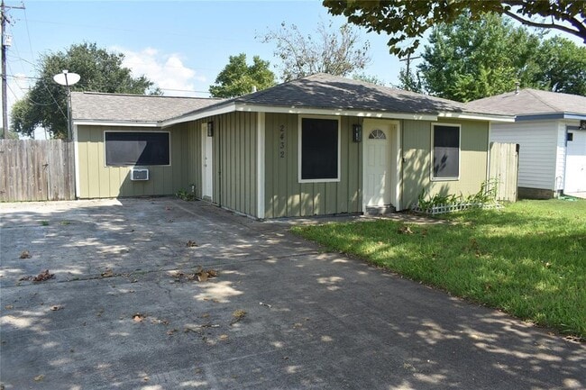 Building Photo - 2432 38th Ave N Rental