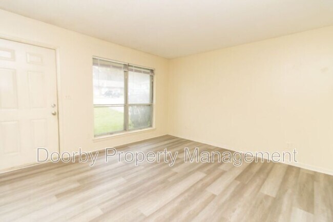 Photo - 7833 Basswood Ln