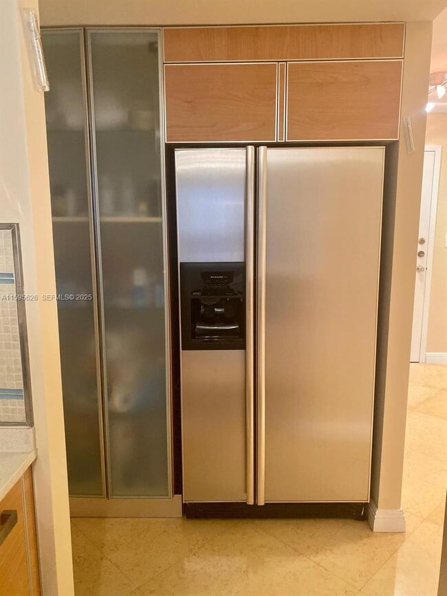 Photo - 230 174th St Unidad 1602