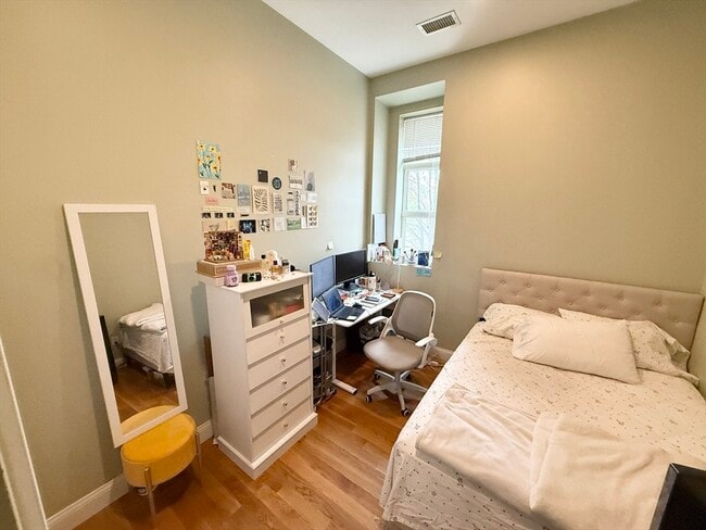 Photo - 409 Dudley St Unidad 4