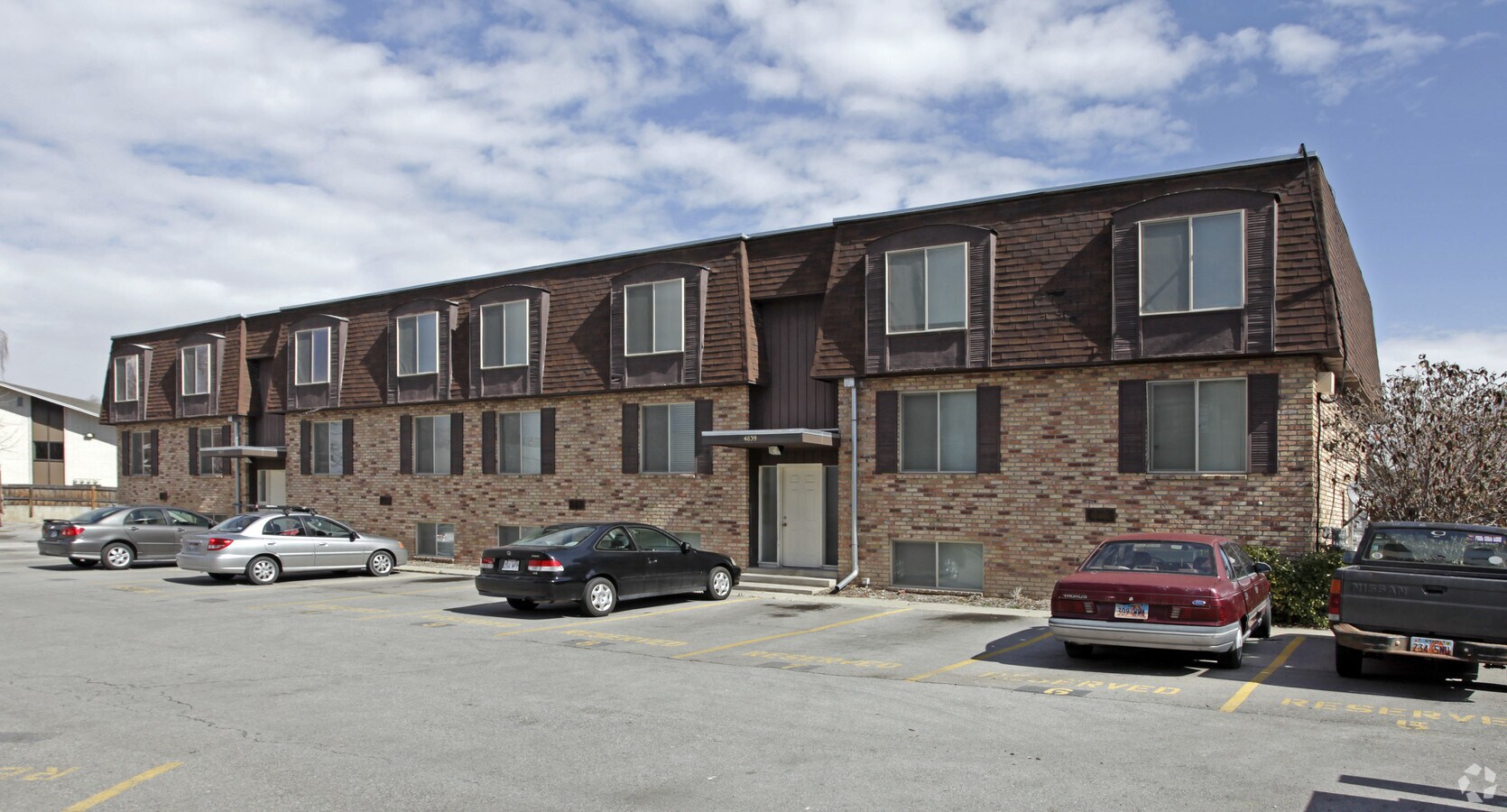 Memory Lane Apartments - Memory Lane Apartments