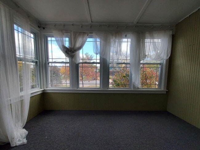Large Mainfloor Duplex (1 Bed) - Large Mainfloor Duplex (1 Bed) Casa