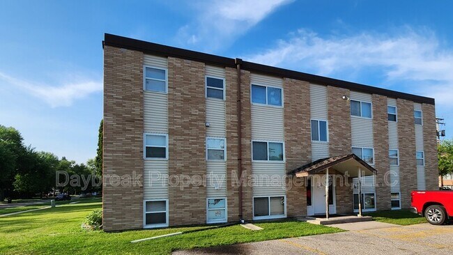 Photo - 1842 14th St S