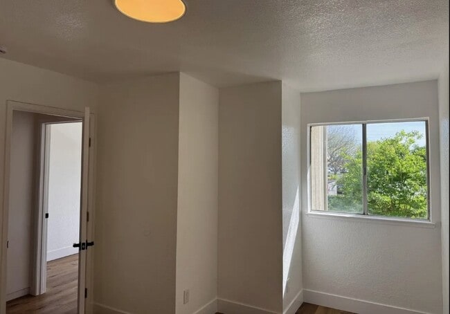 Photo - 2116 Mount Vernon Dr