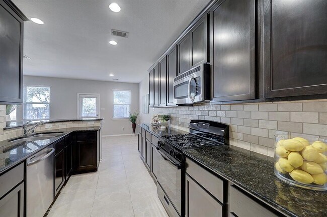 24511 Folkstone Cir