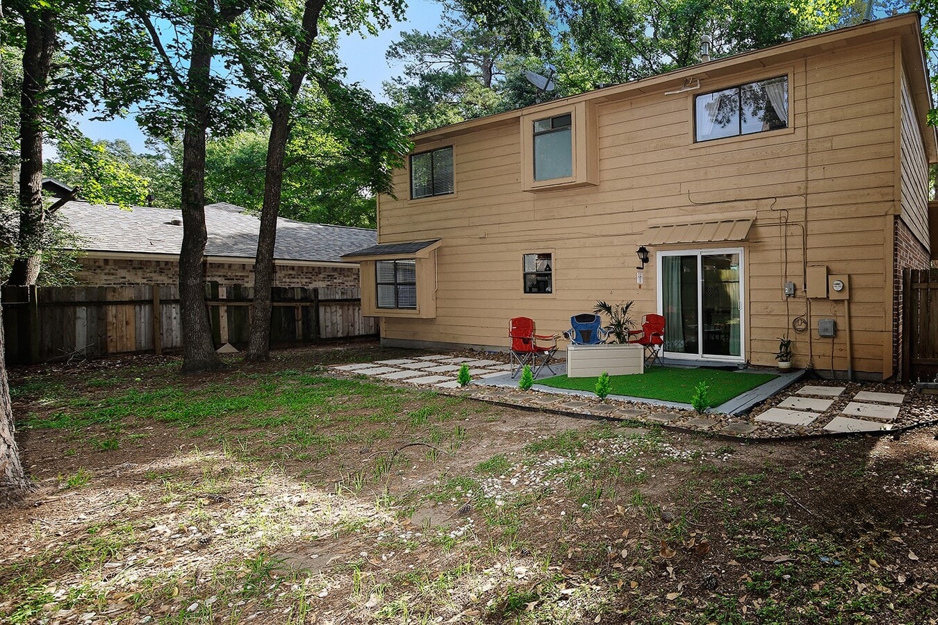 Photo - 103 N Deerfoot Cir
