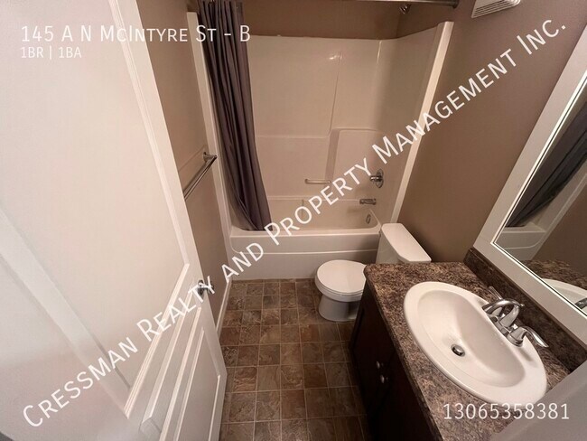 Photo - 1 Bed, 1 bath Basement suite located in Churchill downs