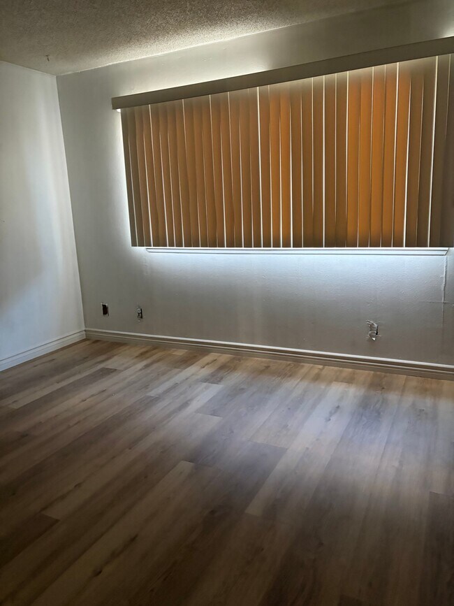 Photo - 3001 King Midas Way