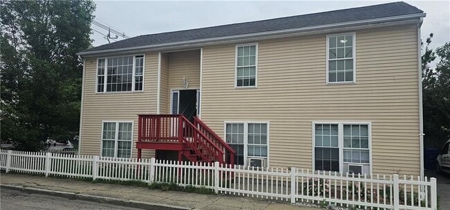 Building Photo - 80 Unit 2