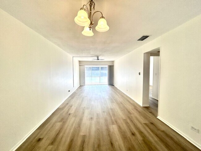 Photo - 55+Community - ANNUAL  1/1 GREAT LOCATION - UPDATED UNIT WITH COMMUNITY HEATED POOL!