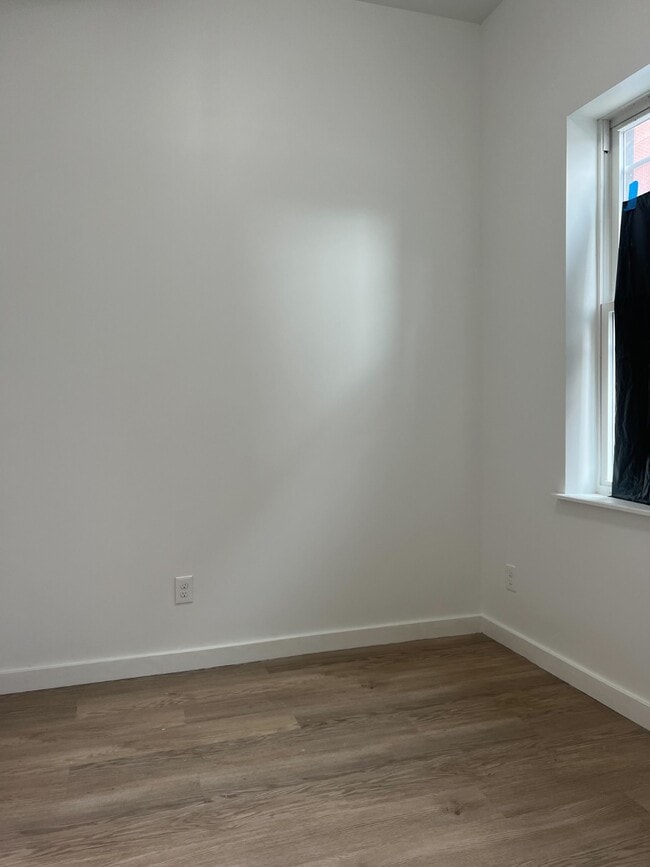 Photo - 191 Ashburton Ave