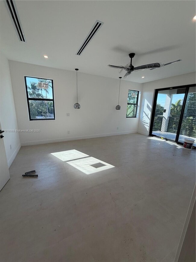 Photo - 1321 NE 13th Ave